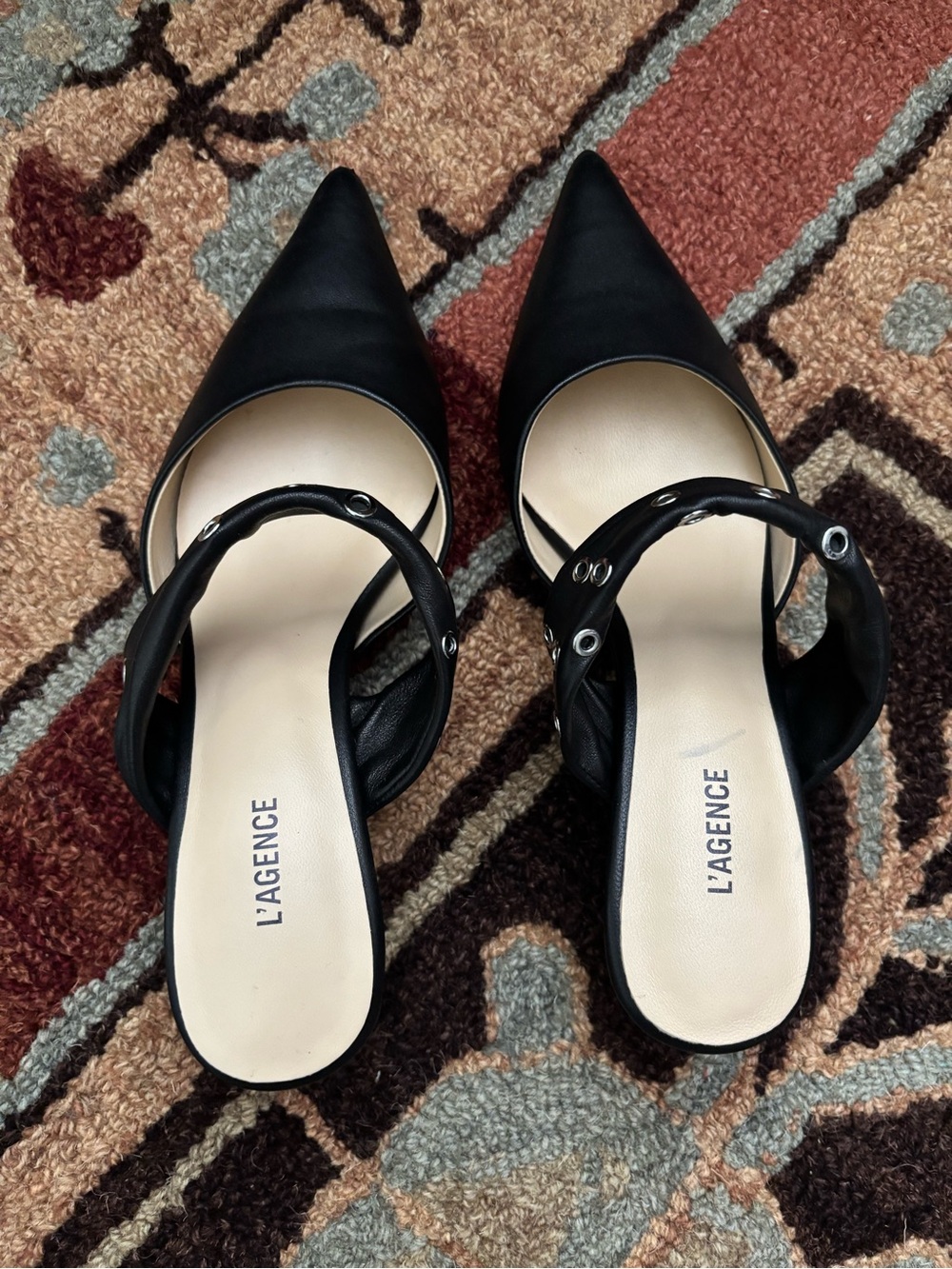 Chloe Kitten Heel Pump - Picture 3 of 5